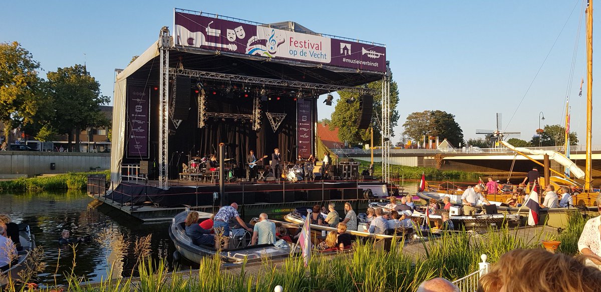 FestivalopdeVecht/zwoele zomeravond/ genieten!#muziekverbindt