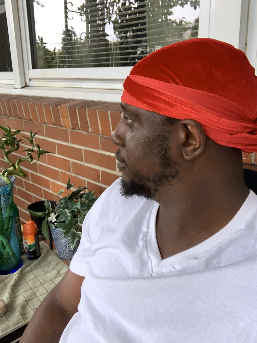 BootzPoppy's tweet image. I’m out here bitch