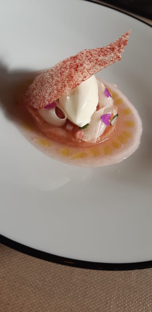 MICHELINgidsBNL's tweet image. De oogst van een uitermate verfijnd etentje.

#Ogst #Hasselt