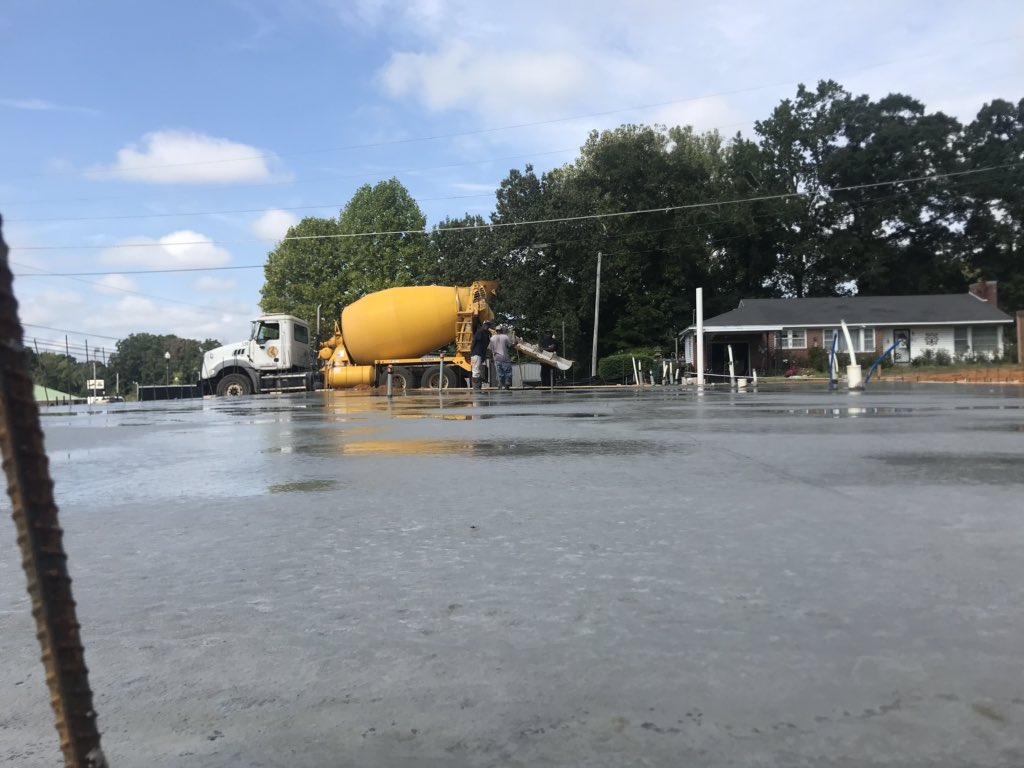plw400's tweet photo. East Tupelo started https://t.co/J3kDBXd6wN