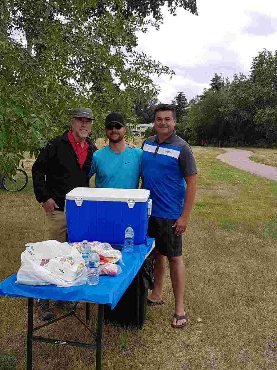 yxeUCons's tweet photo. Stop by Meewasin Trail, south of Ravine Dr., between 3-4:30 today for free watermelon & water with #coreytochor https://t.co/210as4PWg1