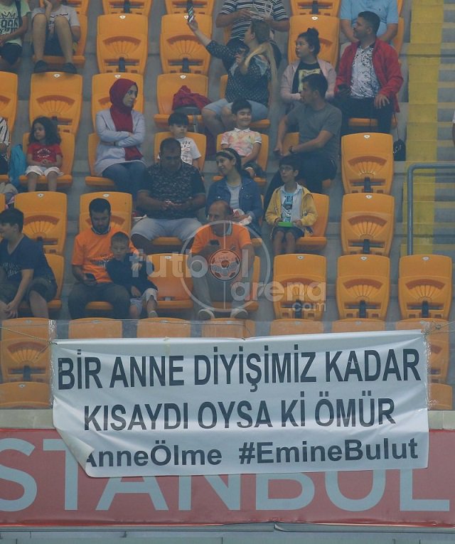 📸 'Bir Anne diyişimiz kadar kısaydı oysa ki ömür.' 
#AnneÖlme #EmineBulut