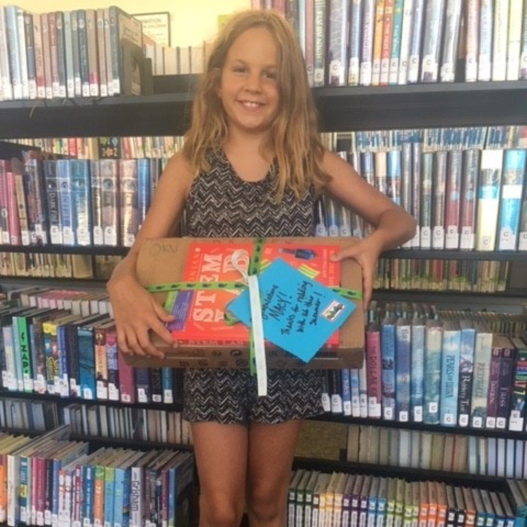 vencolibrary's tweet photo. Congratulations Macy, winner of the #OakViewLibrary Summer Reading grand prize. https://t.co/gXNNA0PzWb