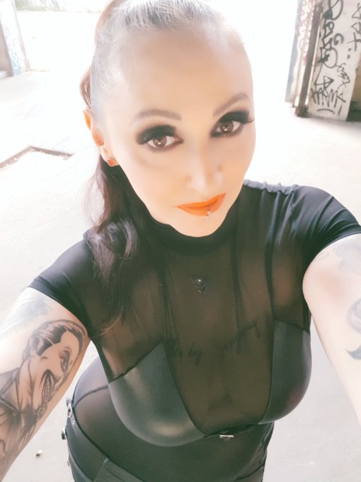 Im back in Berlin   Ich mache heute noch treffen und morgen. Bin besuchbar in Berlin! W&uuml;rde mich freuen