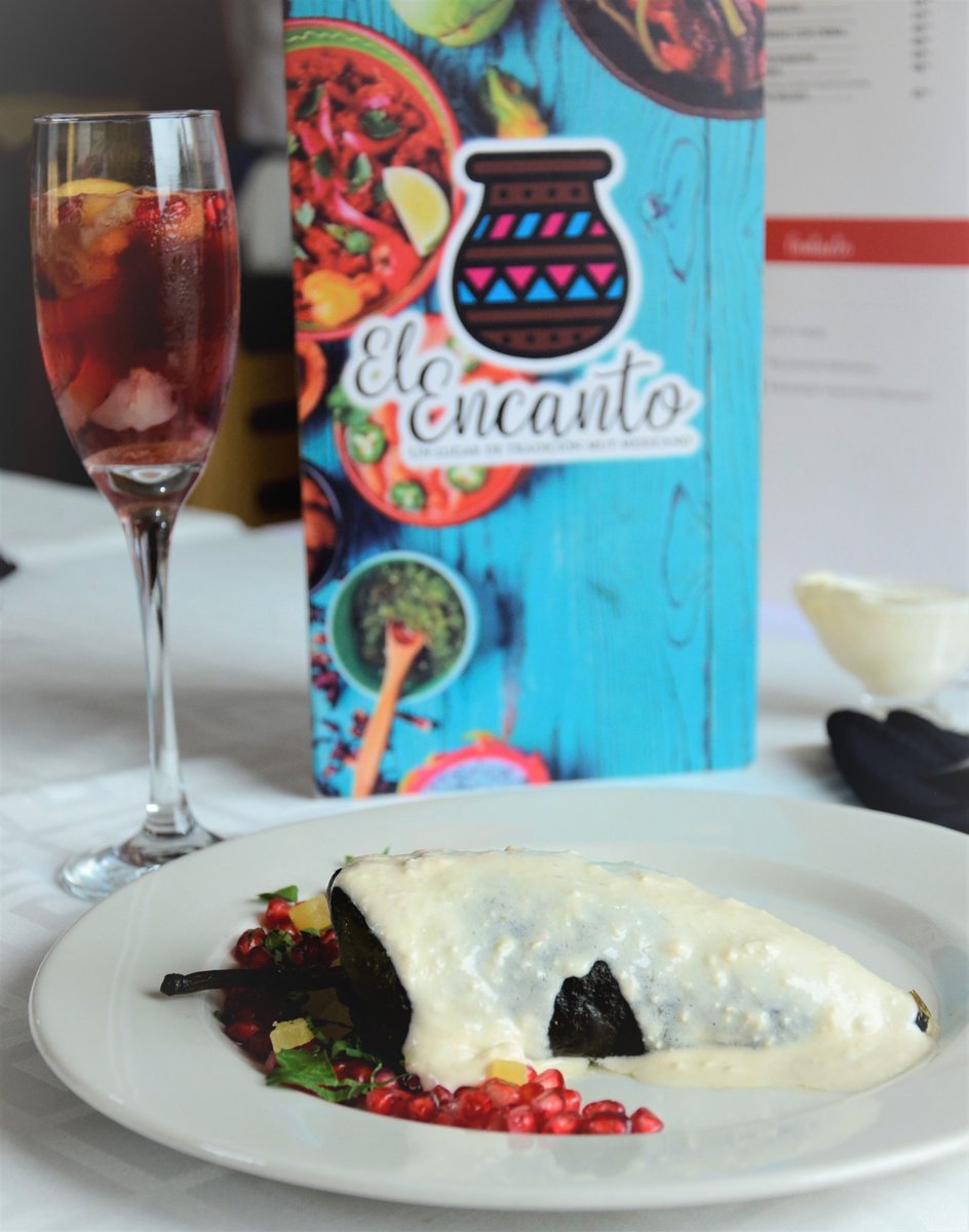 festnogada's tweet photo. ¿No se les antoja el #ChileEnNogada del Restaurante "El Encanto Tlalmanalco? Tiene un toque especial que te sorprenderá ¡Descúbrelo! ❤️

Les compartimos cómo se vivió el #FestivalDeChilesEnNogada en el restaurante. 🍽️

📸: Judith Daiz https://t.co/fP4My4r7g9