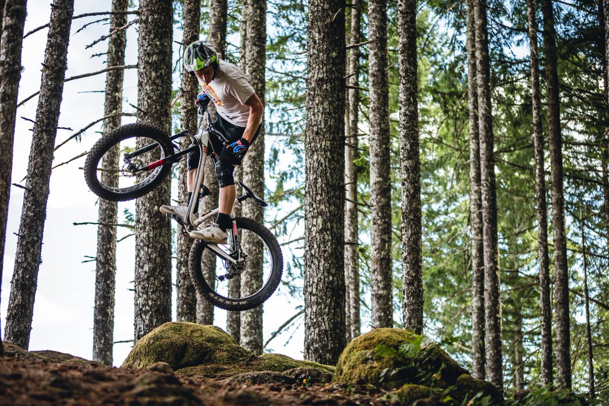 FatbackBikes's tweet photo. Where's your fattie taking you this weekend?

https://t.co/AsKfxgRVBj

#fatbike #fatback #singletrack #publiclands #getoutside #nature #goplay #mtb #mountainbike #enduro #brapbrap #cyclinglife #picoftheday #cycling #adventure @trevorlyden https://t.co/4BeWW2qTz6