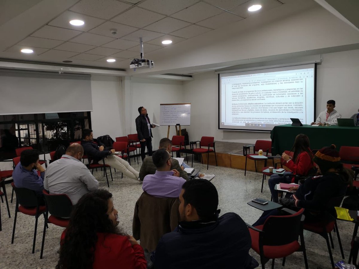 MARIOMOLINARES's tweet photo. En el marco del Plenario de la Federación Nacional de Representantes Estudiantiles -FENARES- @FENARESoficial  analizamos el Decreto 1330 sobre Educación Superior, a través de un Panel integrado por la Ministra @VictoriaBxE @Mineducacion @JotaRincon_ https://t.co/GJJxjlFxuA