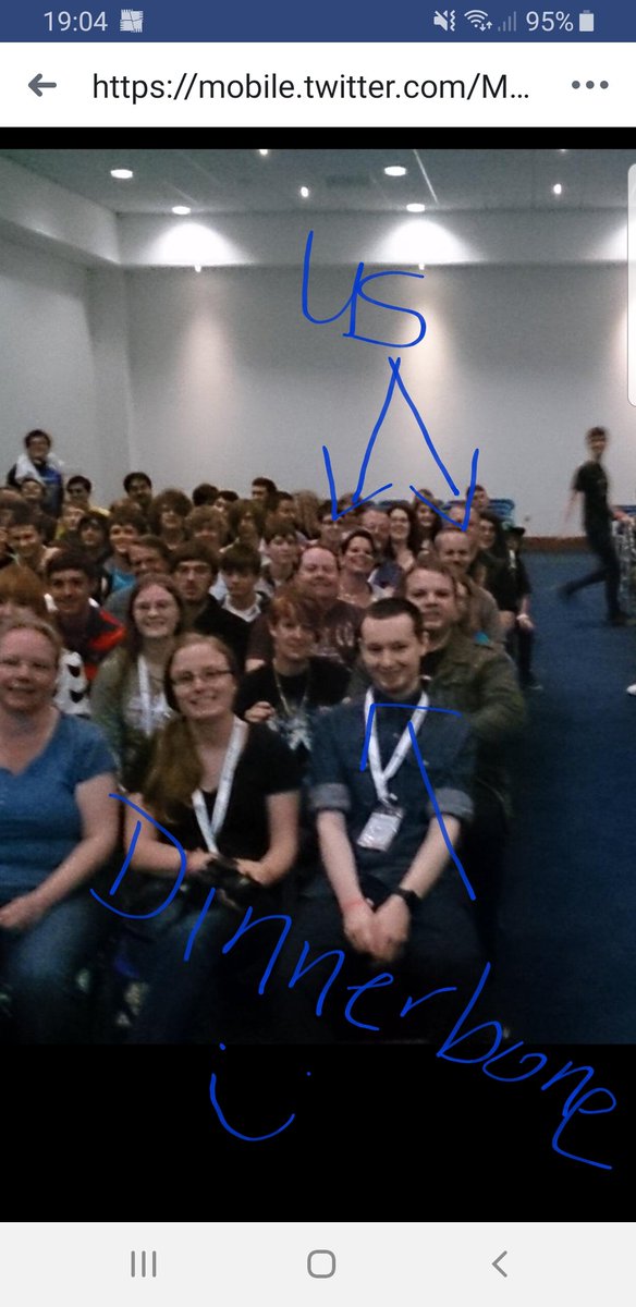 Lady_Random2014's tweet photo. Our first #Insomnia  #i49 6 years ago. This was taken by @Millbeeful at the @MindcrackLP panel along with @W92Baj  and @Pyrao. We got to sit close to @Dinnerbone too! 😁 https://t.co/8uh50x6FLO