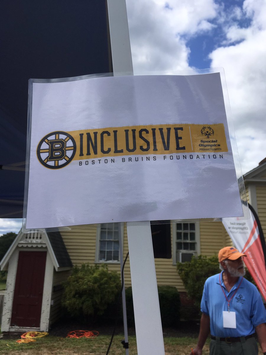 BelmontSPORT1's tweet photo. @SpOlympicsMA @stowacres #binclusive. Gorgeous day for golf! https://t.co/aIDVO3zp2c