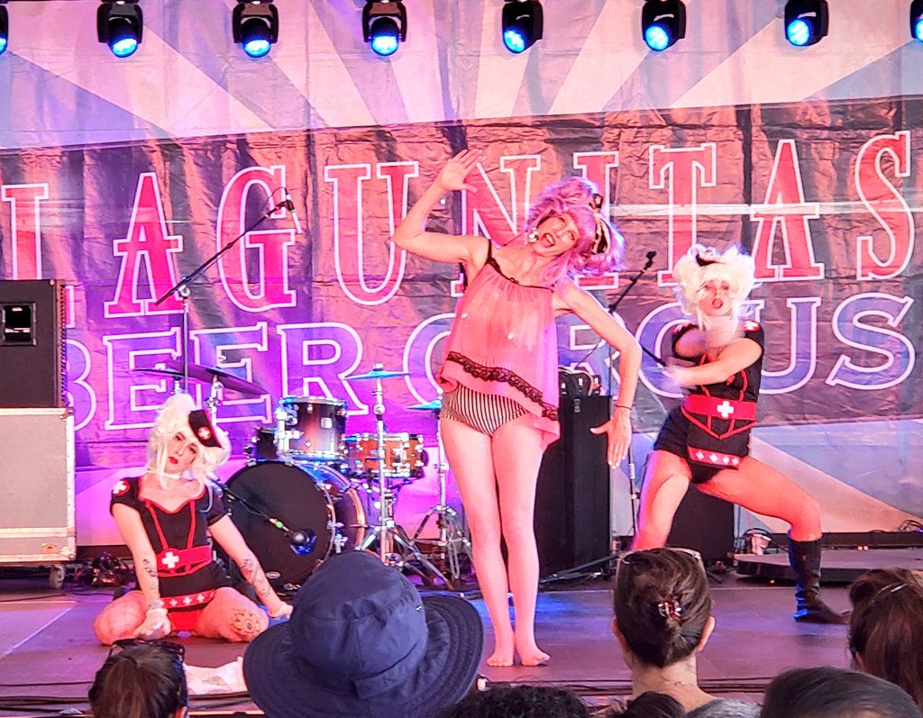 maxhocom's tweet photo. #BeerCircus https://t.co/3HbcYipqB0