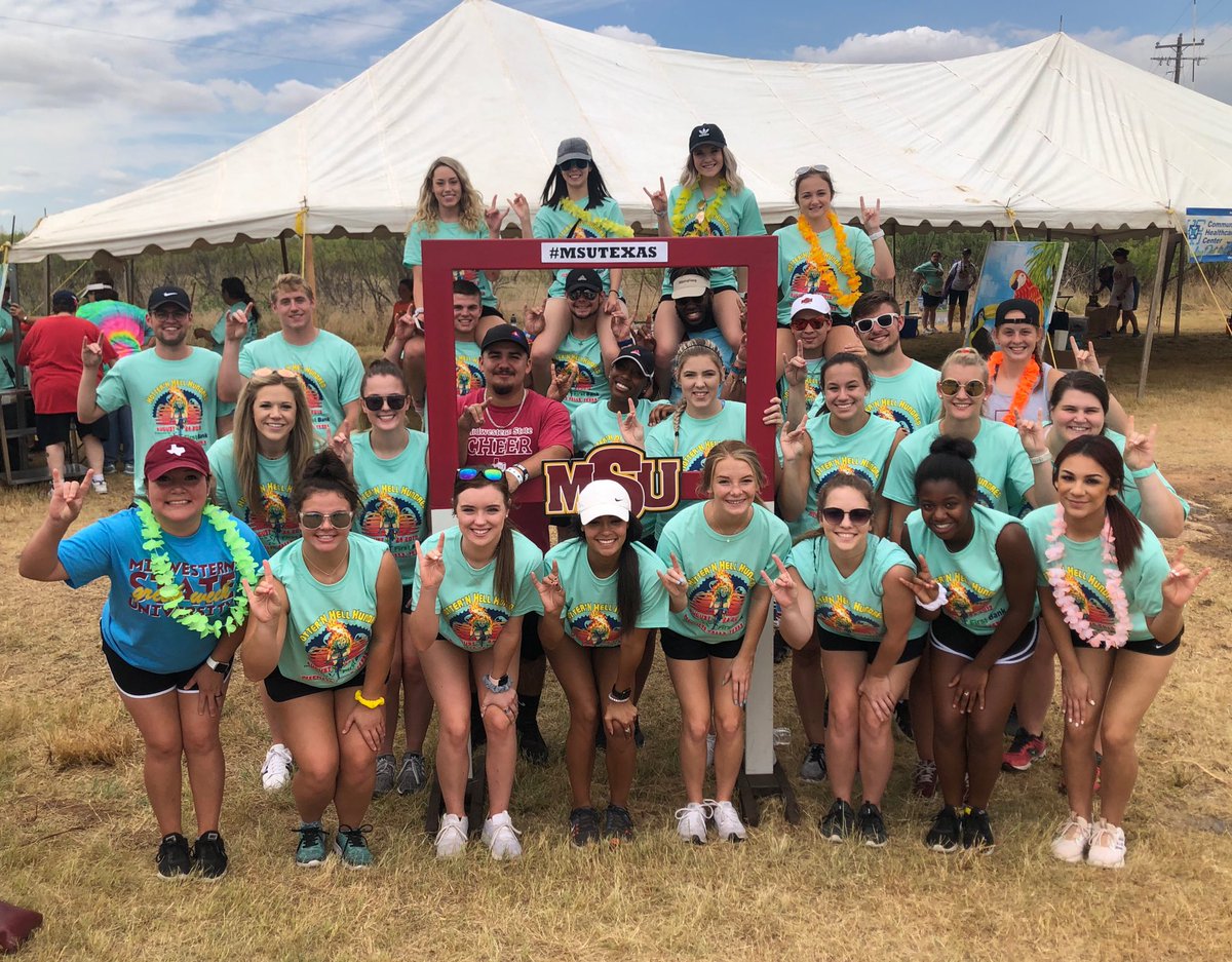 MidwesternCheer's tweet photo. Had a blast volunteering for the Hotter-n-Hell Hundred today! @MSUTexas #SCSTX @HotternHell100 https://t.co/GwKjU6lQ1G
