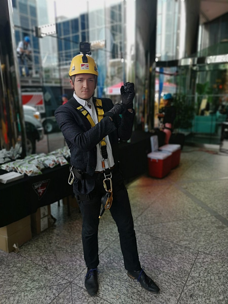 ConnODonWeather's tweet photo. Hey @007, Jimmy need a sidekick in #NoTimeToDie? #bond25 #beahero #dropzoneYQR @EasterSealsSK https://t.co/ToEuMThhQ4