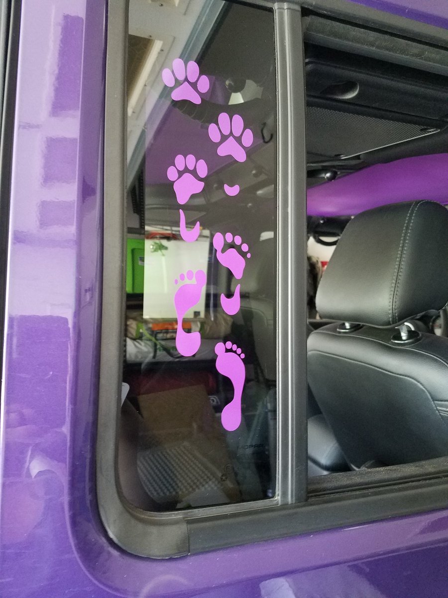 kixxarriddle's tweet photo. ~ My Wrangler leveled up. @Jeep #wrangler #furry #furrythings 

Get these and other colors from @BongoLaserworks !! Thank you, Bongo Kat! https://t.co/NBm9rcfjEf
