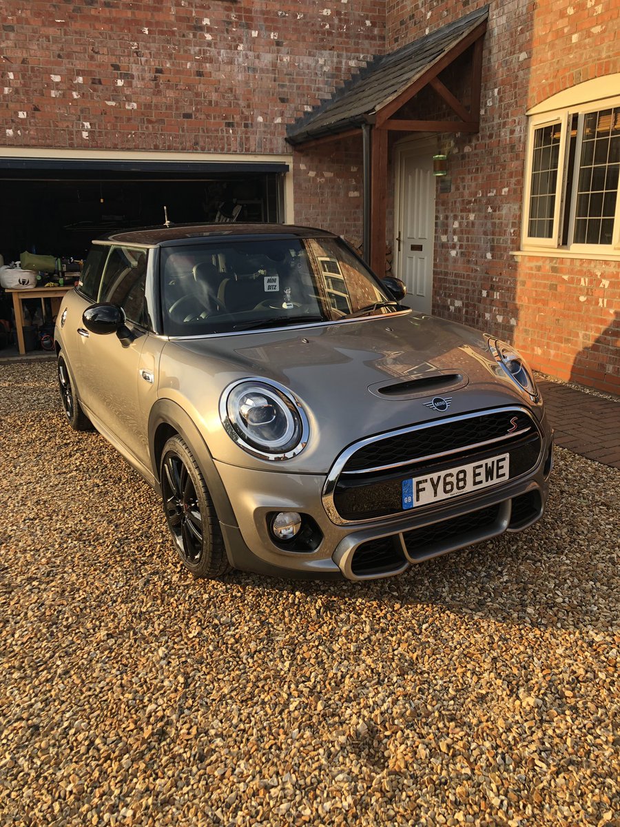 AdamT1991's tweet image. Ready for the #MINIBitz Evening MINI Run tomorrow!