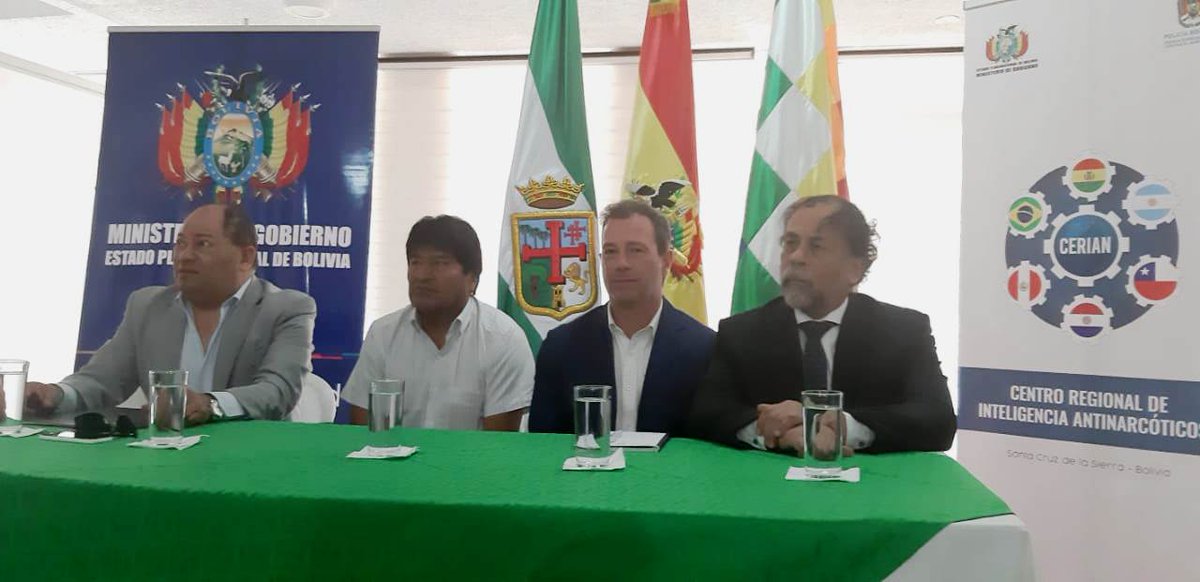 UNODCBolivia's tweet photo. #Bolivia El presidente @evoespueblo inauguró en #SantaCruz la nueva infraestructura del Centro Regional de Inteligencia Antinarcóticos #Cerian. Unidos contra el narcotráfico: 🇧🇴 Bolivia, 🇦🇷 Argentina, 🇧🇷 Brasil, 🇨🇱 Chile, 🇵🇾 Paraguay y 🇵🇪 Perú, con apoyo de @UNODCBolivia @UNODC https://t.co/fFhhveIIkR