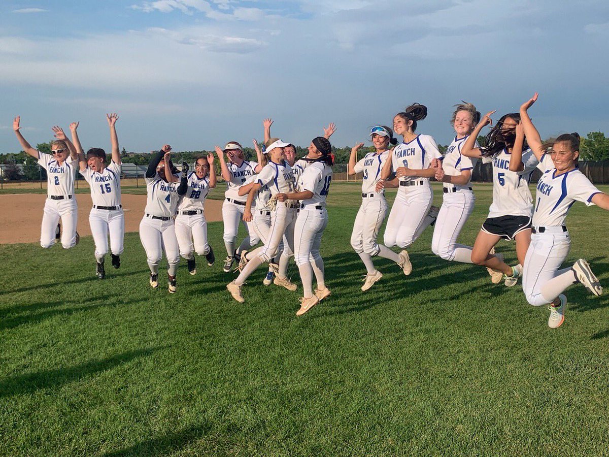 The HRHS girls varsity softball team won 15-1 against Vista Peak last night! #girlssoftball #skofalcs <a href="/SoftballHRHS/">HRHS Softball</a>