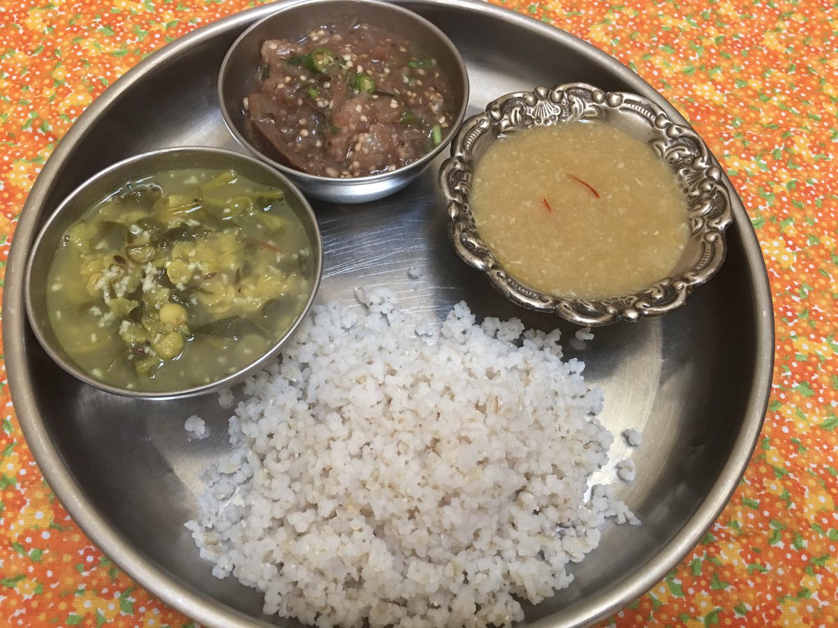 Lazy Saturday brunch brown rice & badanekai Bajji/ seasoned eggplants, methya Tovve/fenugreek dal, hesarubele payasa/ Moong dal kheer