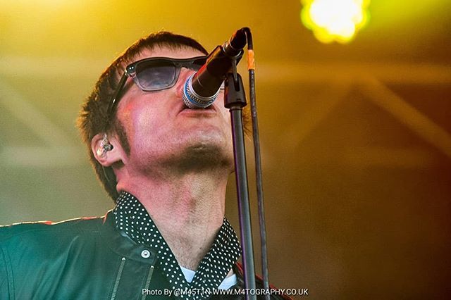 M45T1N's tweet photo. @noasisofficial are currently playing #MainStage at @carfestevent @carfest2019 #SingersOfInstagram
#BandsOfInstagram #Festival #C4RFest 
#Carfest #LiveMusic 
#AutomotivePhotography #GlitzAndGlamour #Fashion
#M45T1N #M4TOGRAPHY #FeelMagazine #SupportLocal… https://t.co/C620e1ssry https://t.co/jLhZoHX2ap