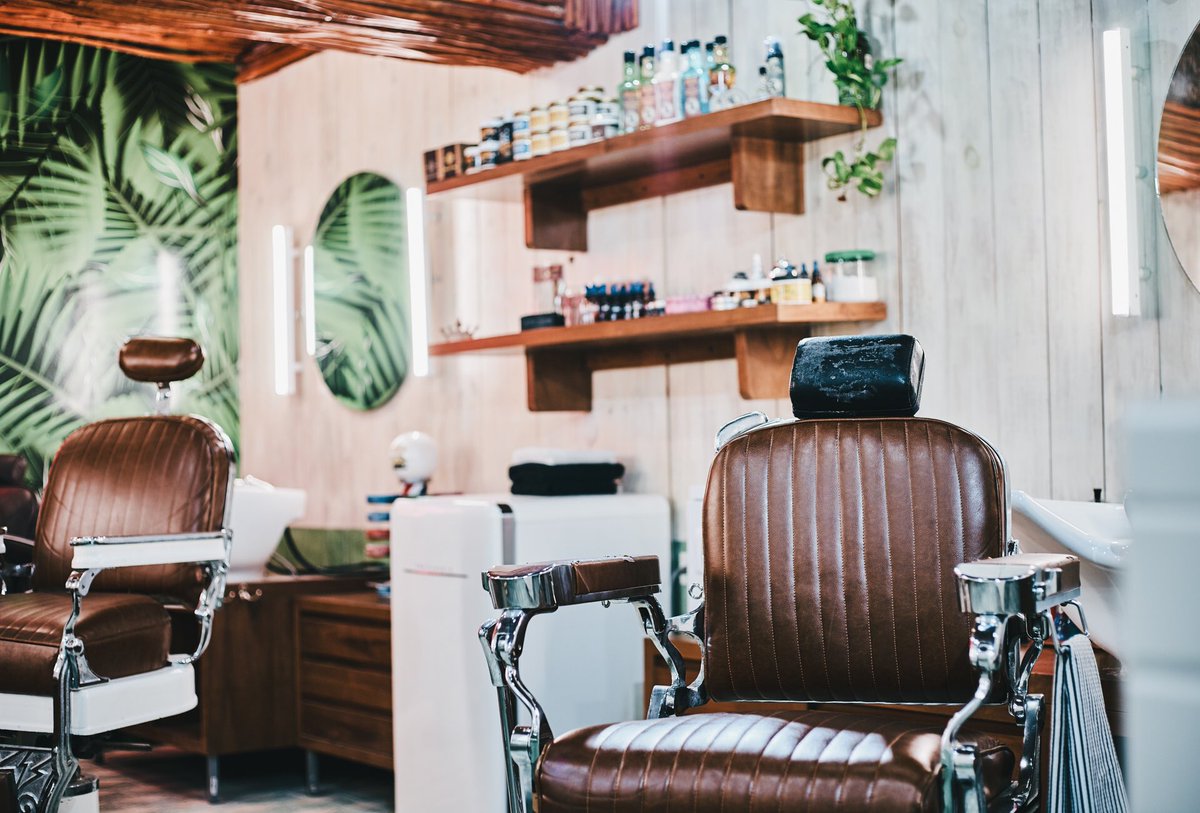 ScalperStudio's tweet photo. Un fin de semana relajado, se disfruta mejor. Ven y déjate consentir por nuestros #ExpertosBarberos.

Agenda tu cita por mensaje directo o a los teléfonos 💈💈
📱CDMX (55) 1389-4344
📱Cancún (998) 898-3279
#DeberiasEstarAqui https://t.co/c57FUU9Uuu