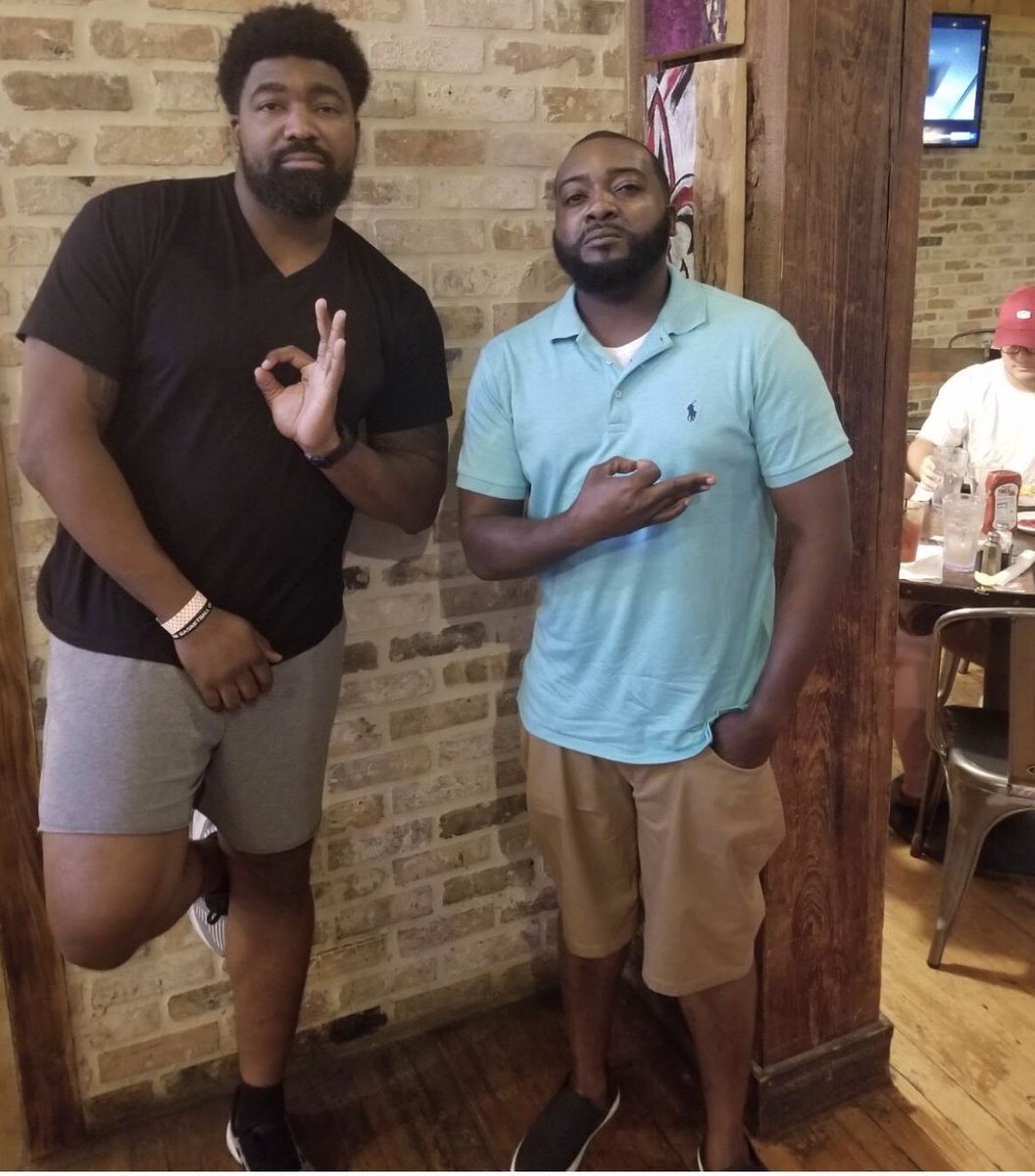 TrevinNGrimm's tweet image. Done linked up with my Line brother 👌🏿 #etapi #ulm #nupes