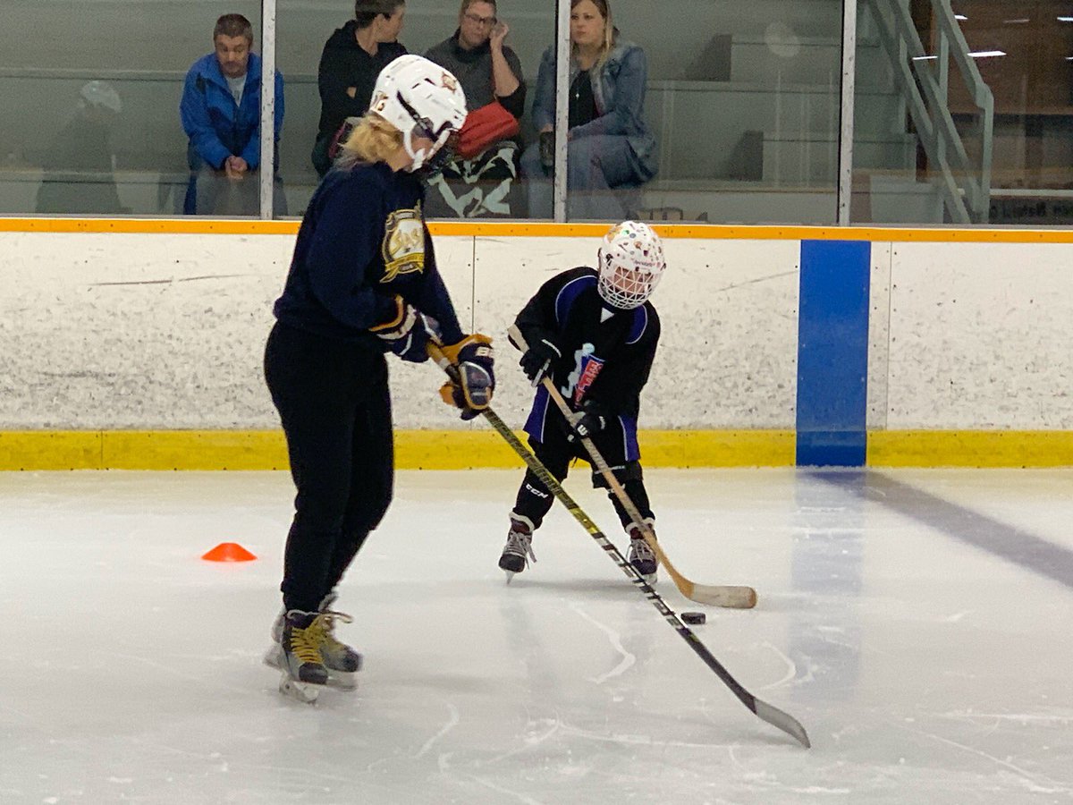 stalbert_slash's tweet photo. Where it all begins...
Thanks to @HockeyCanada @Hockey_StA for organizing a great event for girls to give hockey a try! #essofunday https://t.co/udPT64g53Y