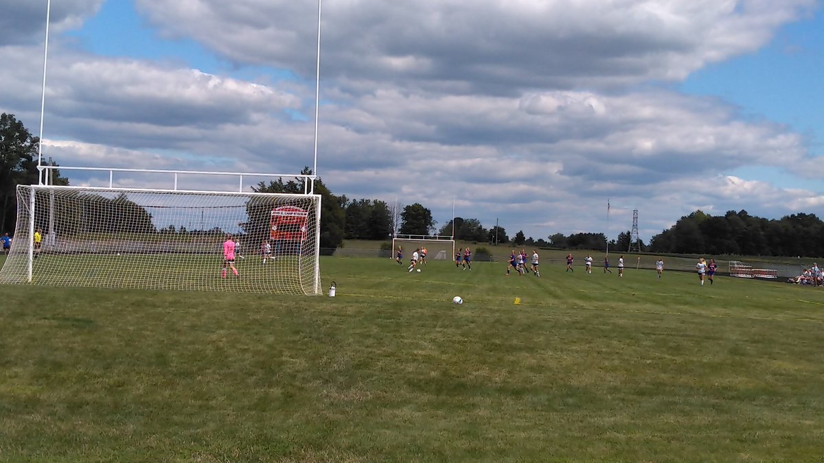 Great day for soccer as our Mounties are currently tied at 1 with Hillsdale. 
Go Mounties!