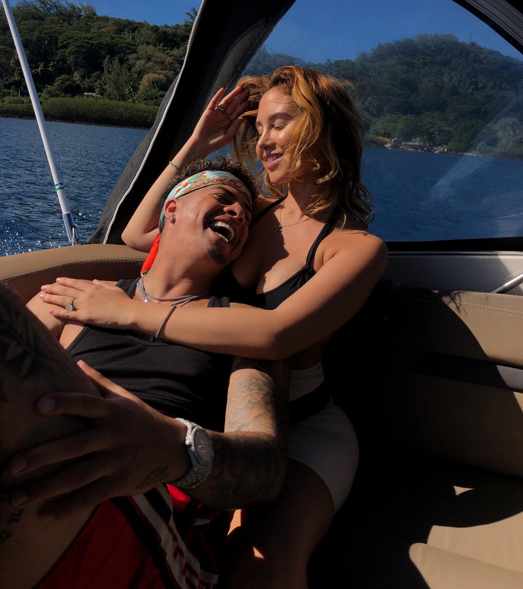 AustinMcbroom's tweet photo. Happy Birthday to my beautiful Queen @catherinepaiz You deserve the world and more... I am the luckiest man in the world to be able to give that to you 💙 https://t.co/Rk6r32s9ti
