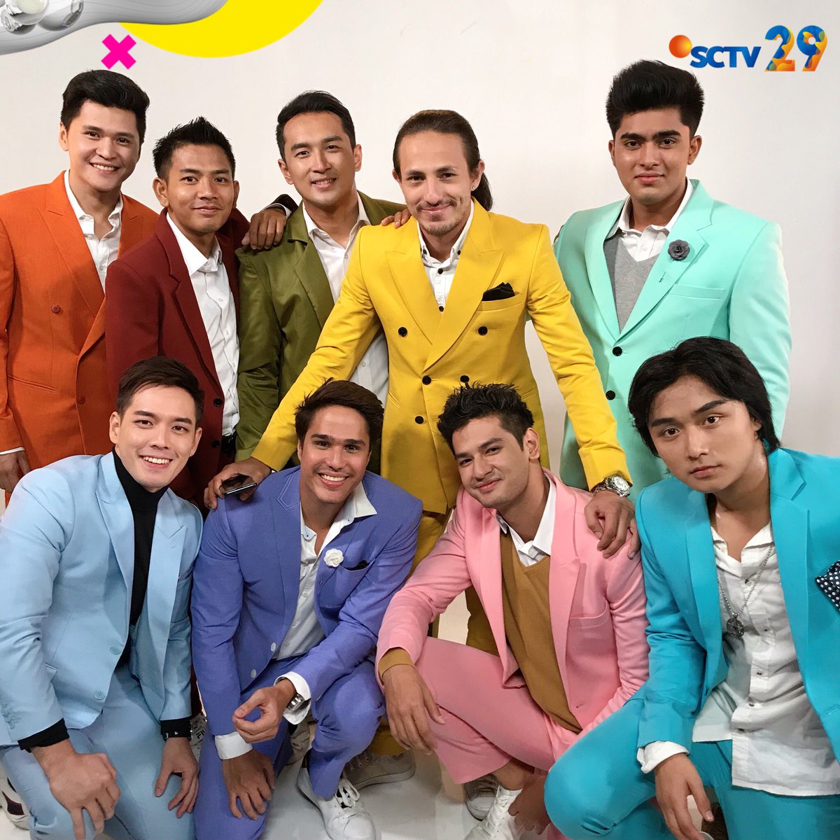 SCTV's tweet photo. Nggak cuma tampan dan cantik, para bintang ini mampu menghibur kita semua di Malam Puncak #SCTV29 tadi. Hayooo, yang suka sama penampilan mereka, jangan lupa diretweet, ya!πβ€οΈ
#SCTVSinetron #SCTVMusik #SCTVCintaIndonesia #SCTVSpesial https://t.co/VIKGvSZwcp