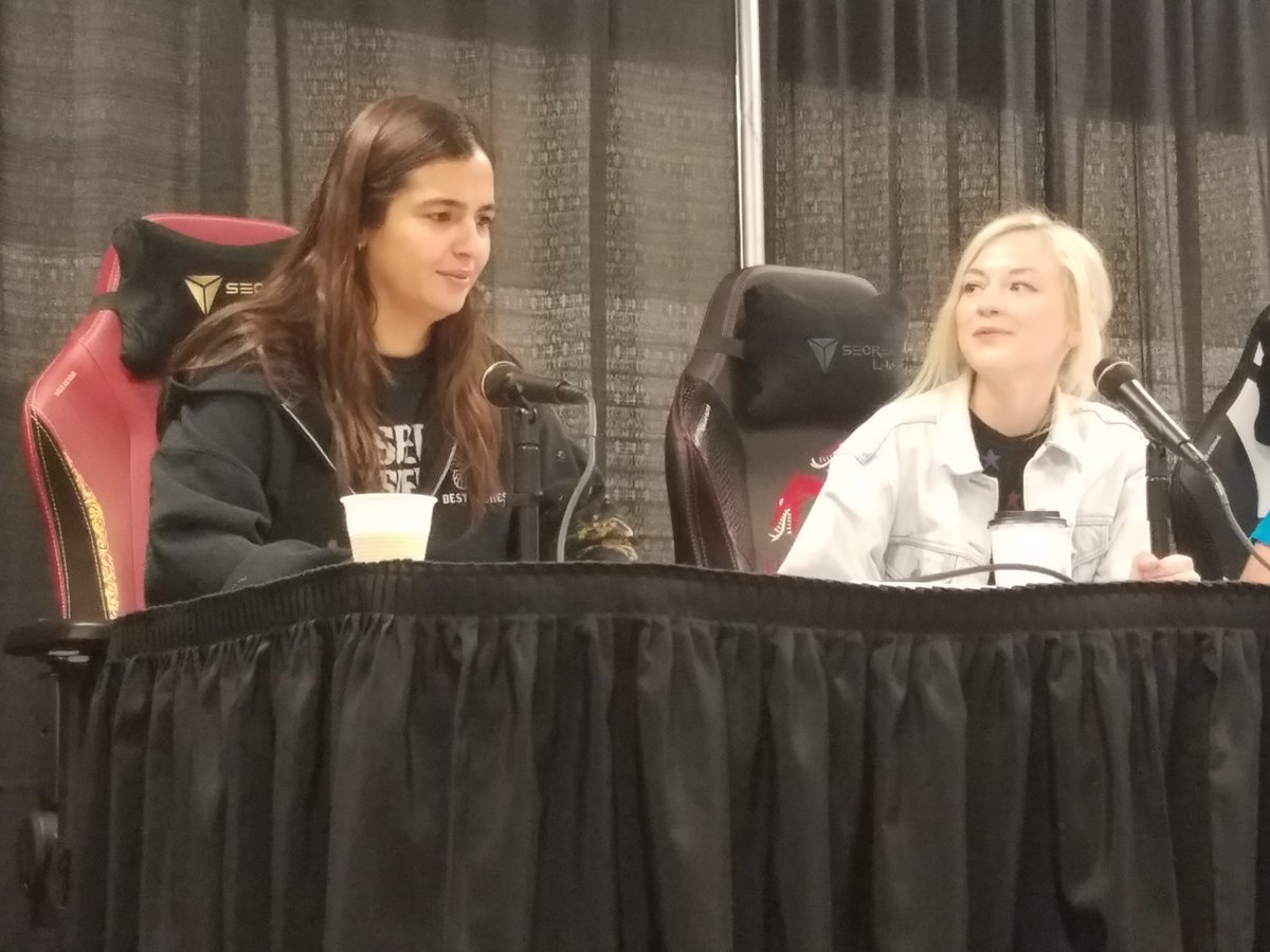 outsidelongbox's tweet photo. The #WalkingDead panel was awesome during @cscomiccon !! @AlannaMasterson is absolutely hilarious!

#TWD #CSCC19 #CSCC2019 #TOTLB #outsidelongbox #outsidethelongbox #ThinkingOutsidetheLongbox https://t.co/PnIDFJd5ll