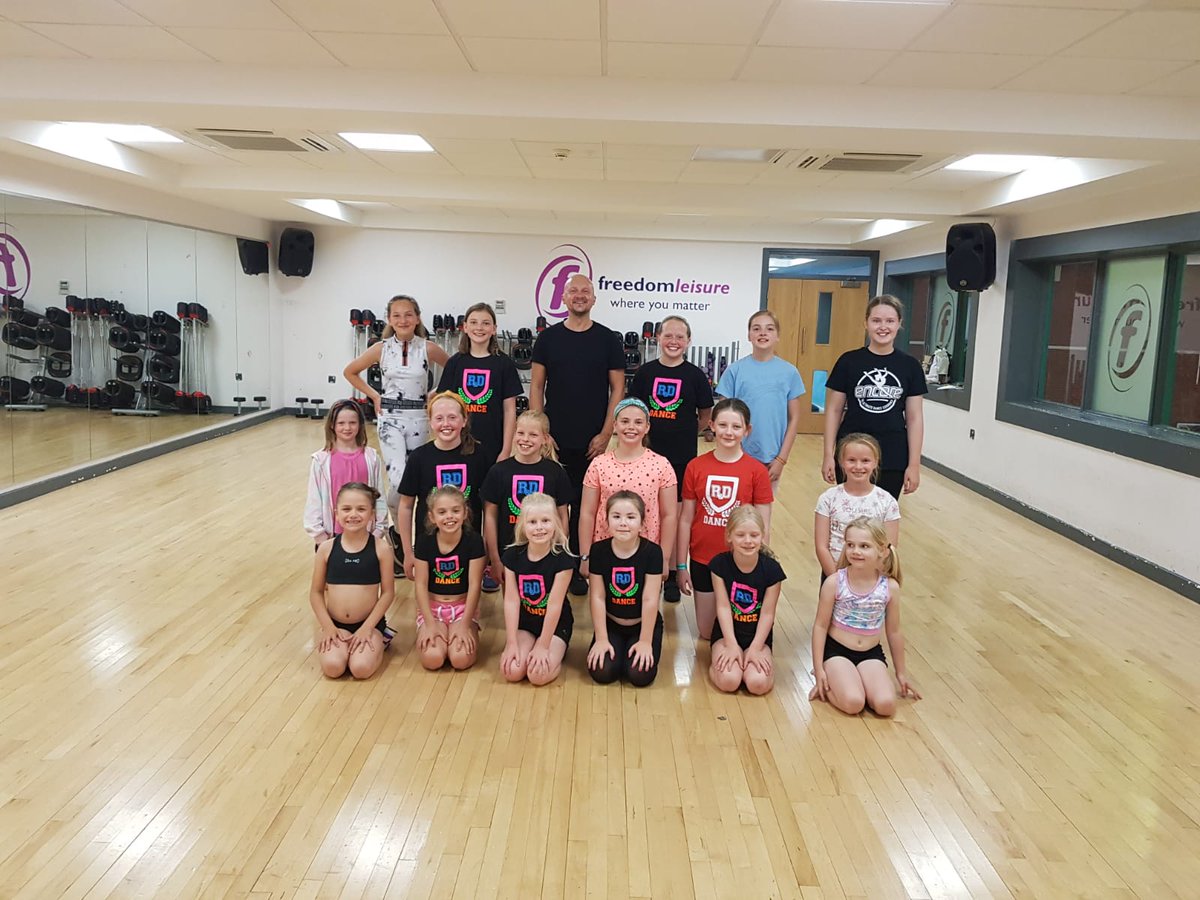 randdcoaching's tweet photo. A huge thank you to @marksmith_prod for your fantastic musical theatre workshop today, the children really enjoyed it!
#musicaltheatre
#thanksMark
#rddance
#dance
#thankyou
https://t.co/Jz5nB4HwfZ https://t.co/P19wP1ScUi
