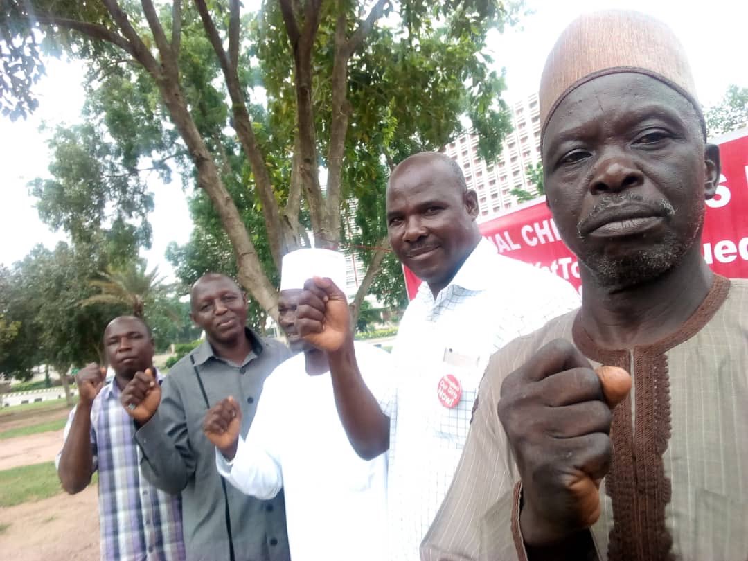 MKabrik's tweet photo. Day 1961 of Abduction
Day 1946 of daily advocacy
We stay demanding
#BringBackOurGirlsNOW
#112StillMissing
#WhereIsLeahSharibu
#WhereIsAliceOf @UNICEF
#RescueTheAidWorkers
#RescueAllAbductees
#NeverToBeForgotten
#ShameOfANation https://t.co/3lunRnMrsV