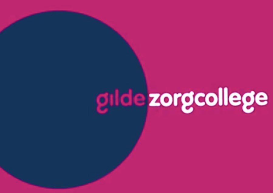 rjhermans's tweet photo. Het nieuwe schooljaar is met prachtige kansen van start gegaan.
Ons @gildeopleidinge BBL-onderwijsteam leidt samen met onze partners zo’n 1200 BBL-studenten op als professional voor de zorg of welzijn. #ditismbo #ikzorg 

Wat we precies doen? https://t.co/rTi7sCSc1v https://t.co/sWDtSU3Sxa