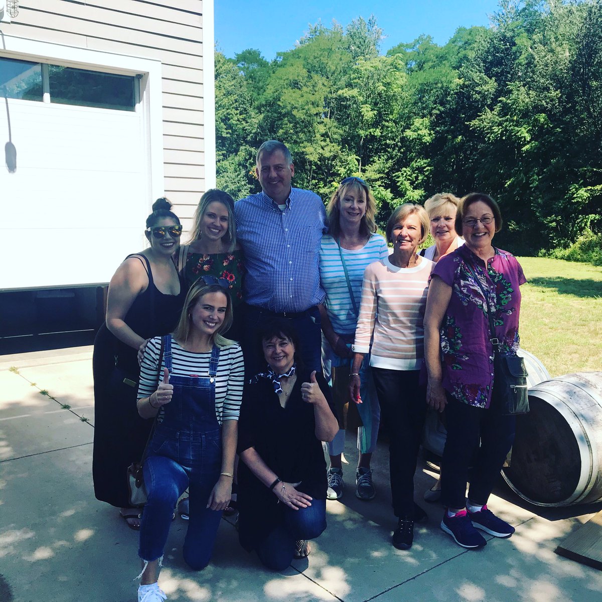Another great day in SW #Puremichigan #Wine Country #chicago #winelovers #winetasting .evanstoncellars.com windycitytourcompany.net