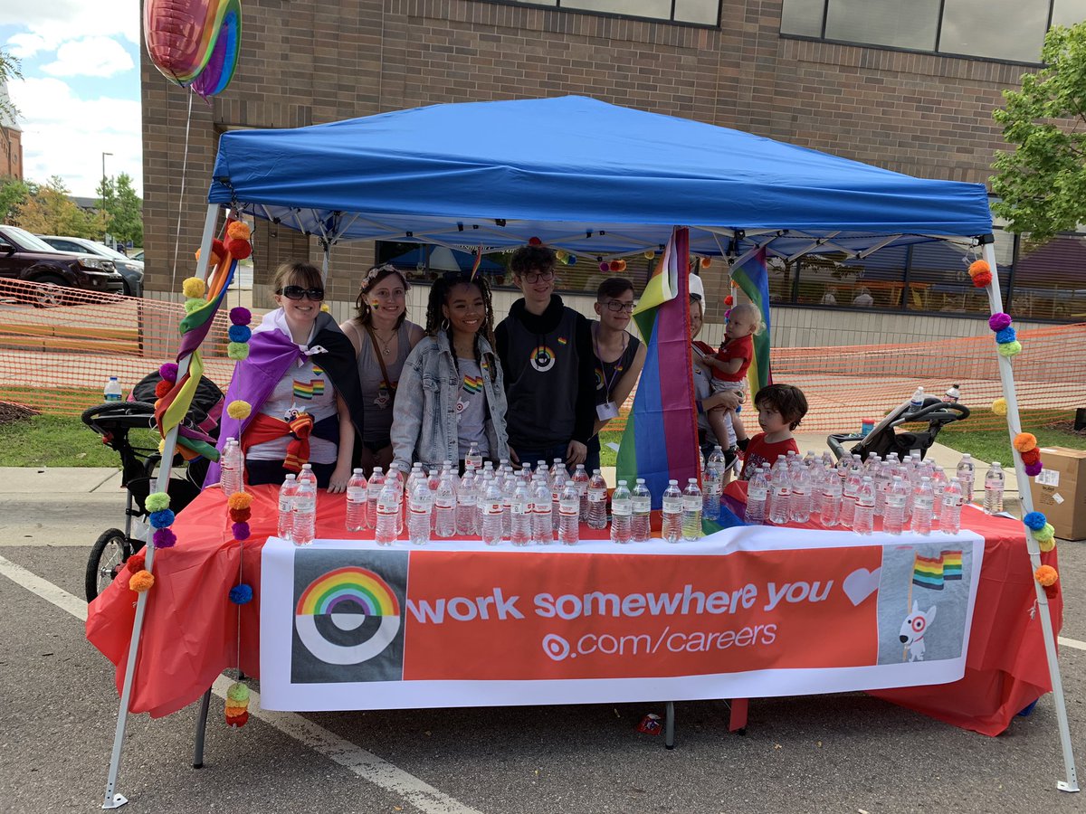 3rd Annual Pride Fest was amazing!! #Pride2019 #T0673 #T2415 #D148 #OneCommunityAtaTime Target 🎯 definitely represented! Can’t wait for next year 🌈🤗  @Karp621 @90sKidMutant <a href="/ShereeHalsey/">Sheree Halsey</a> <a href="/TargetCher/">Cherese C</a> <a href="/Dewayman/">DEWAYMAN</a>