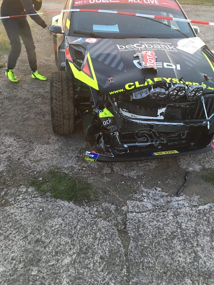 SebSupporters's tweet photo. End of game...
Meeting with a wild boar in Panzerplatte 2

https://t.co/JyfkWsOYTe

#WRC2 #WRClive #ADACRallyeDeutschland #RallyeDeutschland https://t.co/1SU4y4wx9h