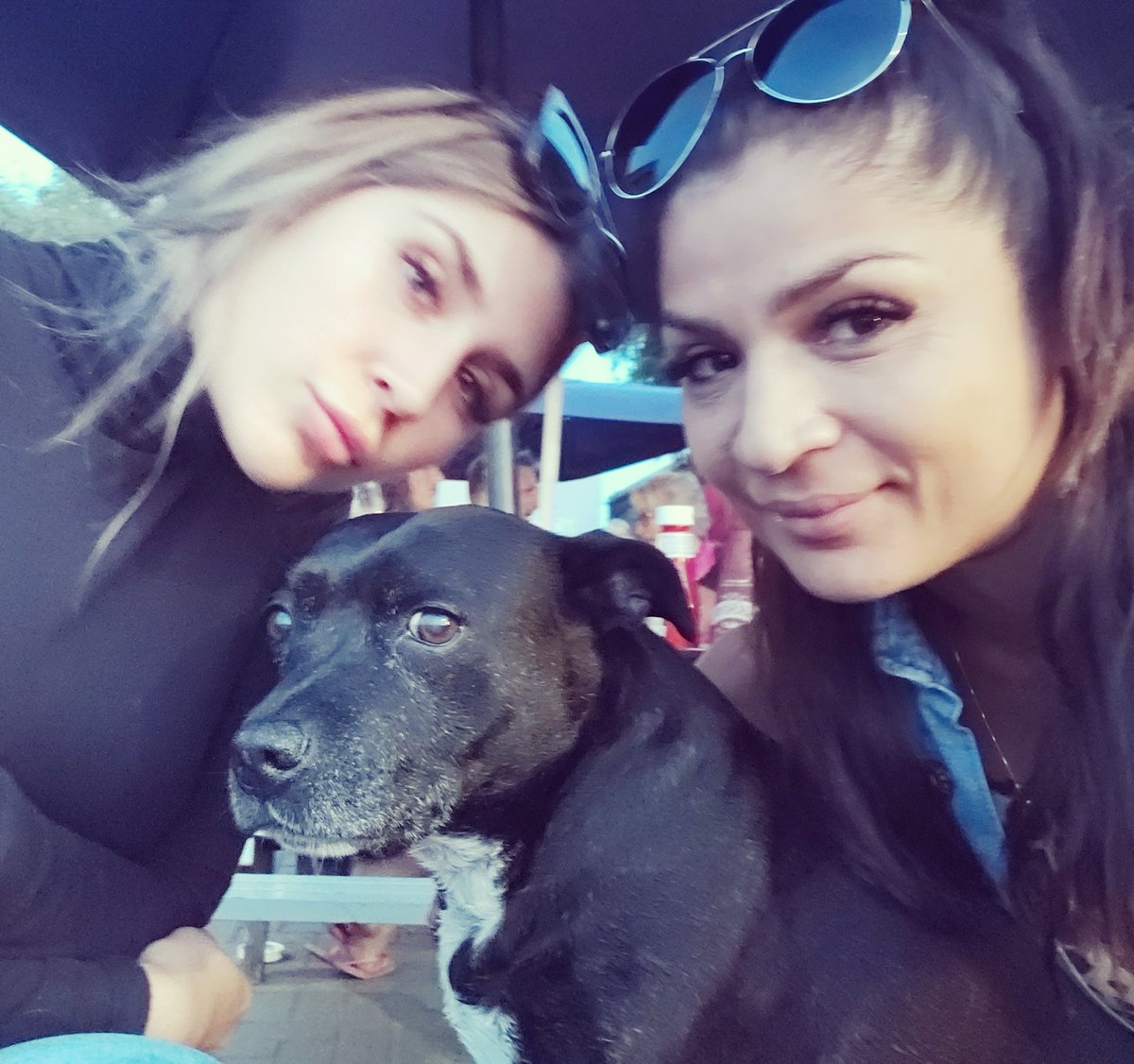 aprilchunnoo's tweet photo. Let the bank holiday weekend shenanigans commence #coastinn #merseaisland #sunsetandsav https://t.co/aA3aHPNjgM