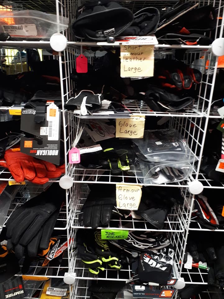 LeatherKing_CAN's tweet photo. 🔊PRICES WILL *NEVER* BE THIS LOW AGAIN AT #LEATHERKING 🔊 
CLEARANCE SALE ENDS IN ONE MONTH!! 📅

Buy your #leatherjackets, #chaps, #vests, #helmets, #cowboysboots, #bikerboots, #gloves, #belts at CHEAPEST prices while stock lasts!!🙌
...
#windsor #sale #clearance #motorcycle https://t.co/bhYAo6W002
