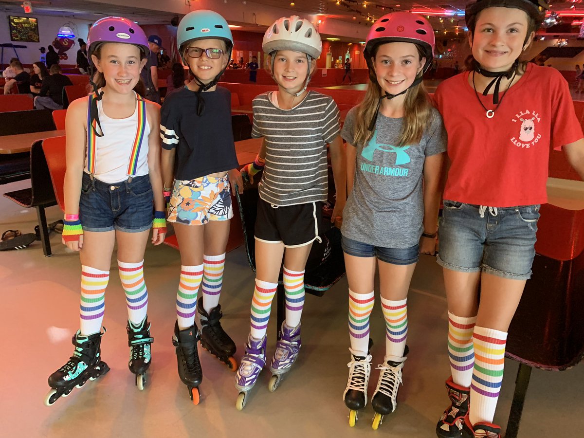 melissapouw's tweet photo. Birthday party vibes #turning11 @scootersrollerpalace #socks https://t.co/jTwzSkWBK9