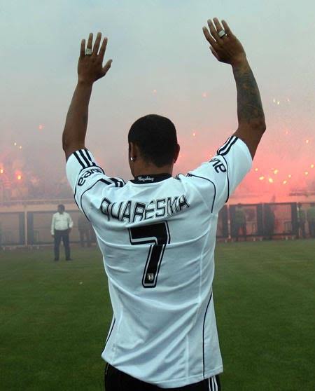 Seni inönüde ki taraftarlar getirdi vodafoneda ki seyirciler gönderemez... #dontgoquaresma