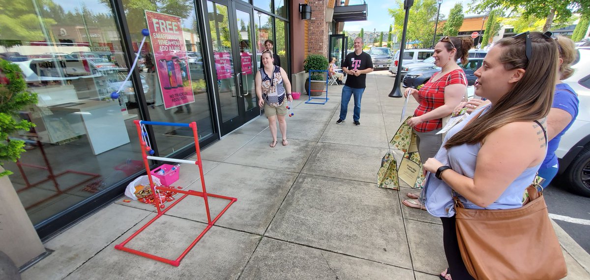 Getting our games on with the Summer Stroll in Progress Ridge, come one, come all!! <a href="/bruin_bryan/">Bryan Bruin</a> <a href="/nazarma/">Nazar A.</a> <a href="/RealEWInc/">Exclusive Wireless</a>
