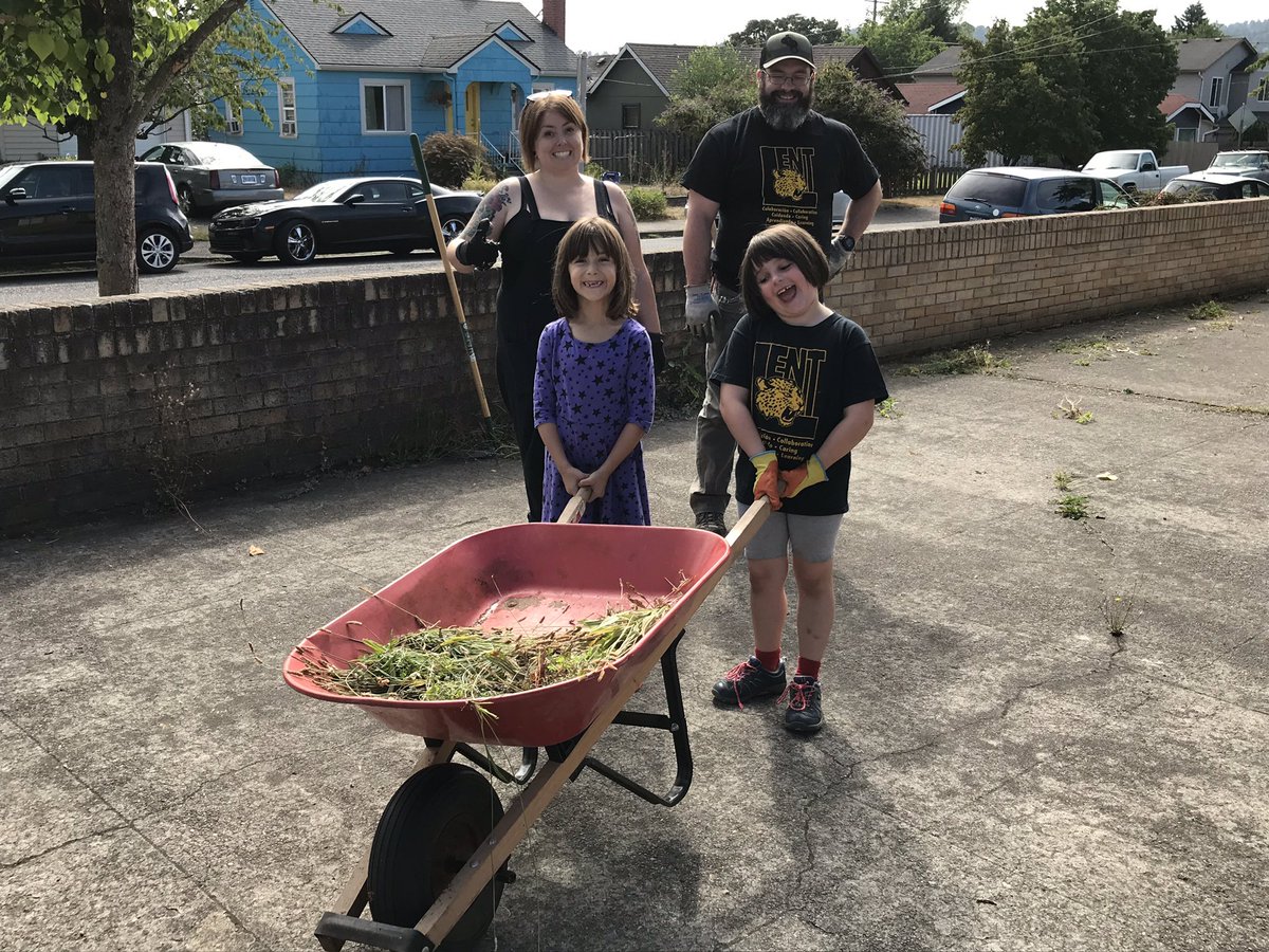 Lent K-8 tweet media