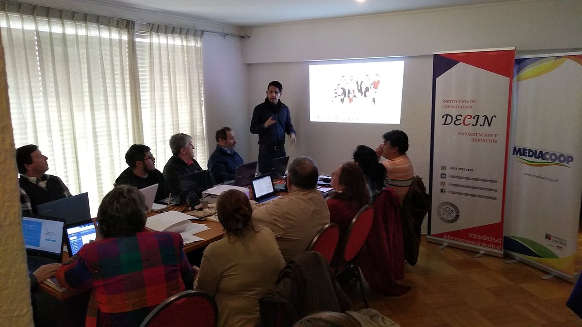 IDecin's tweet photo. En estos momento Capacitación para cooperativa  Mediacoop en redes sociales
#Valdivia  #LosRios  #radiogenovevafm https://t.co/yz0JWT6NVl