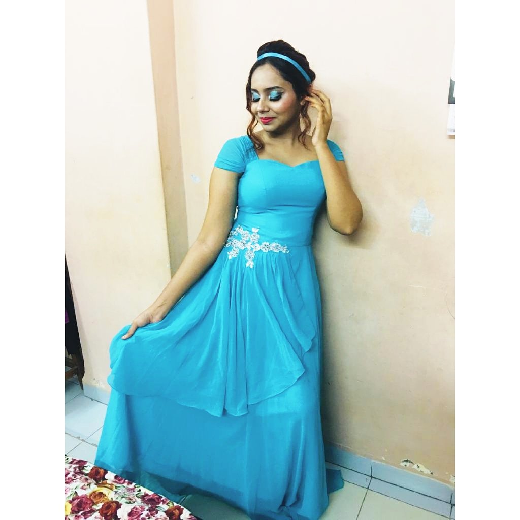 tushabasayed5's tweet photo. Any fairytale can come true with the right shoe and makeup!
Only for the amazing MUA @get_glamourous_by_anam
#mua #makeupideas #makeuplooks #charactermakeup #princessmakeup #cinderella #cinderellacosplay #cinderellamakeup #cinderellalook #fashionblogger #makeupblog #makeupartist https://t.co/tj28yPlWaH