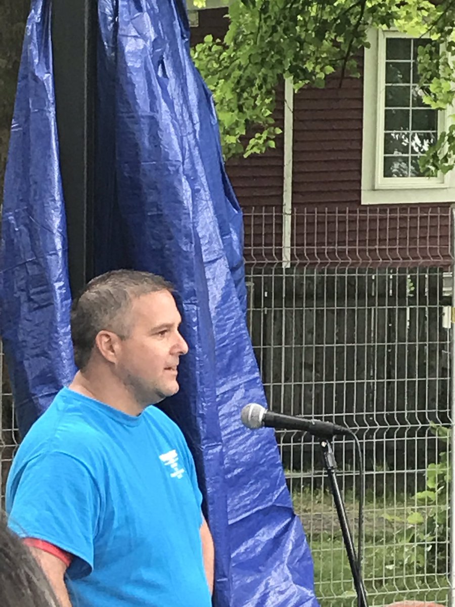 bernardjdavis's tweet image. Fantastic turnout @ Victoria Park for the 1st Annual Duey Fitzgerald Mixed Softball Tournament. Pleased that Victoria Park Foundation &amp;amp; @CityofStJohns granted this special honour to sport icon Duey Fitzgerald who contributed so much to our community.