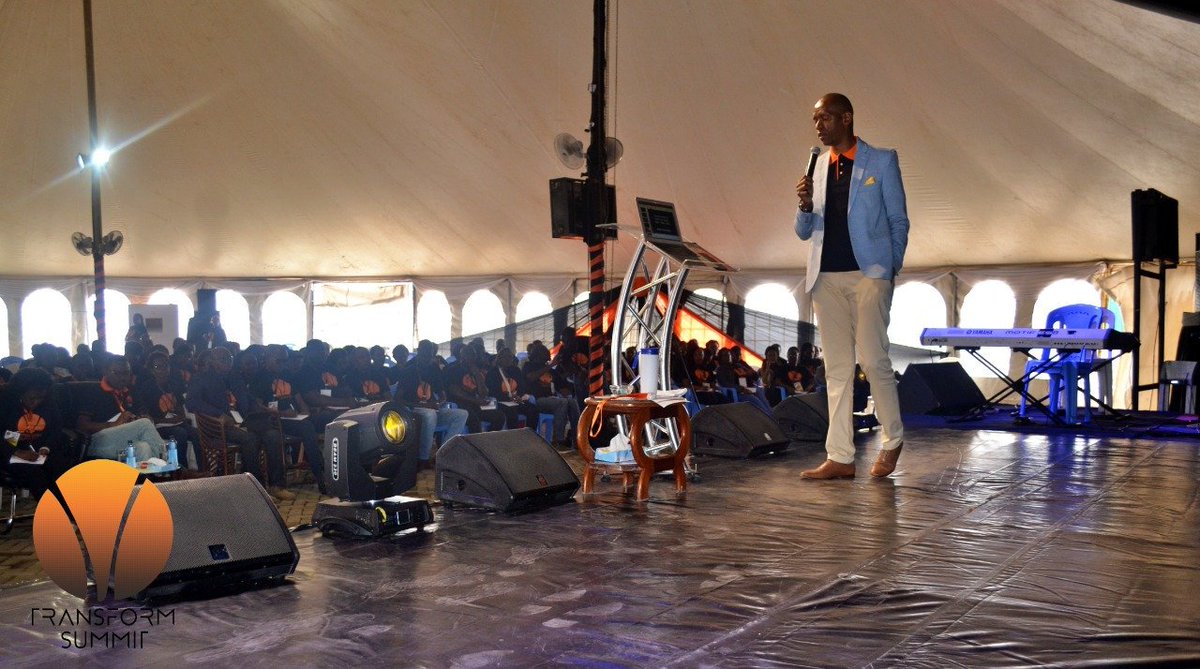 tryKuria's tweet photo. Had the wonderful privilegeto speak at the #TransformSummit2019 about my favorite subject - The convergence of church &amp; media, and the great need for the church to tell their story. Grateful for the leadership &amp; vision of 
@Dodzweit

#AThousandWatts
#ChurchShineBright https://t.co/eqEmHhRnzx