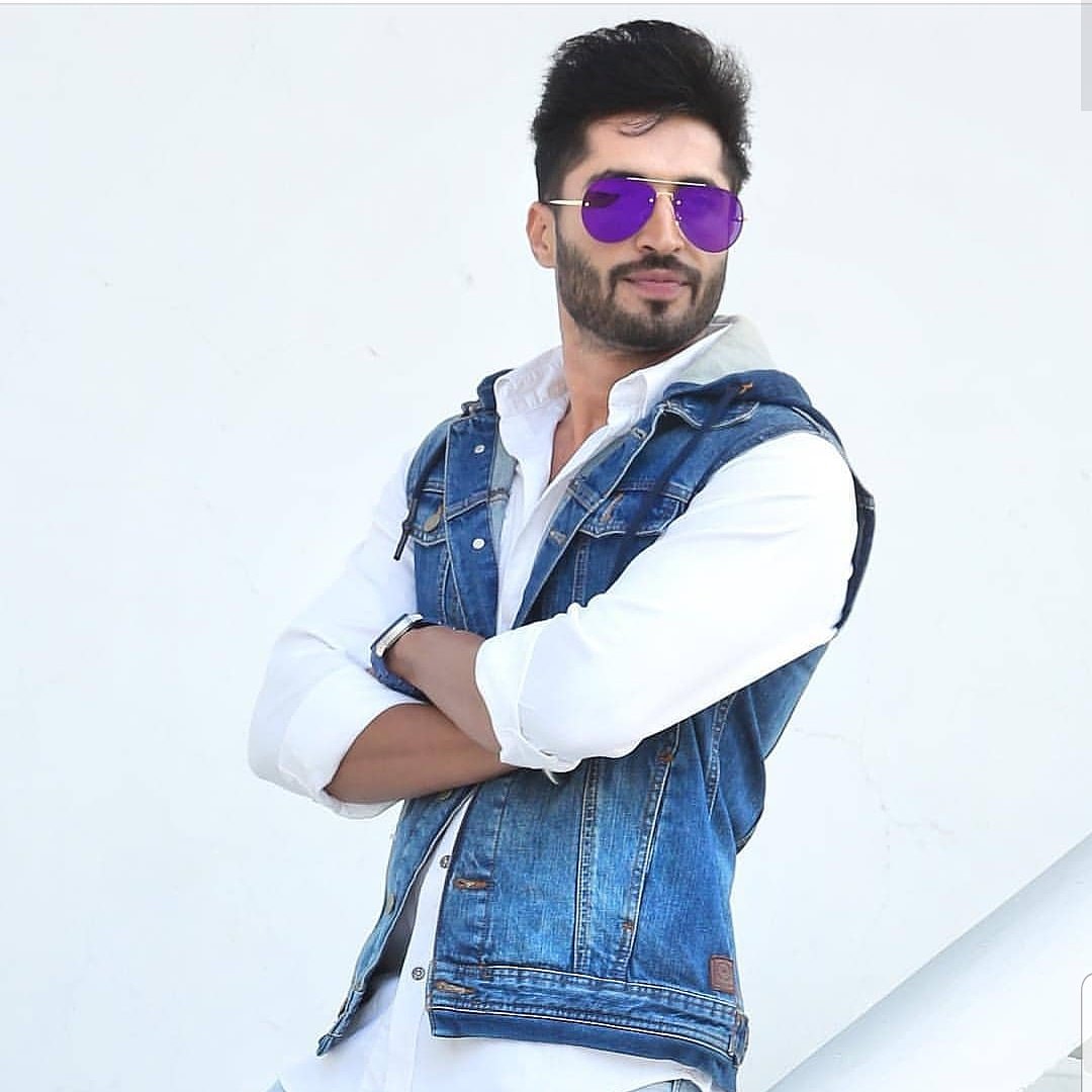 SamreenRajput22's tweet photo. TU DIL KAD MERA DEKHLA OHDE UTTE TERA NAAM HI AA..@jassiegill #jassian #jassiegill #life #best #lifeline #jaan #love #jassigill lovee you so much❤❤ https://t.co/bo7GYU2H26