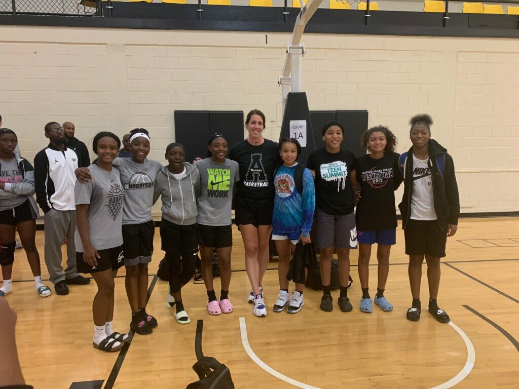 PSBEliteGBB's tweet photo. Our TUG girls representing @AppStateWBB Elite Camp! https://t.co/y5FDIsM55U