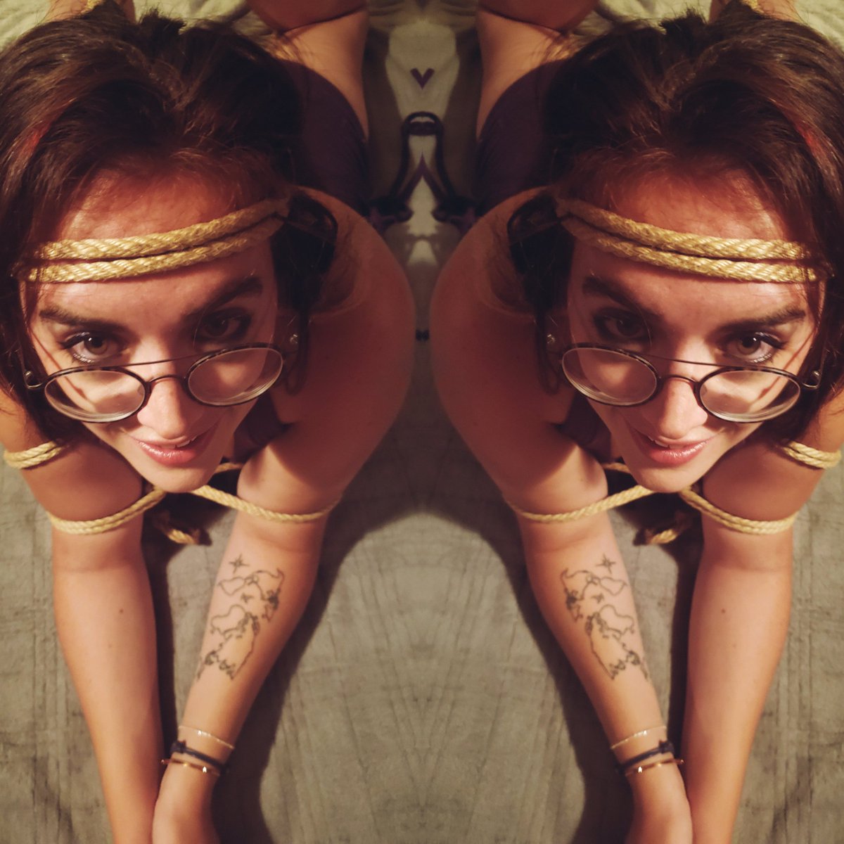 IndyTheDomme's tweet photo. Video of this fun tie is going on my Patreon 😻💜😻 

#shibari #headband #IndicaDomme https://t.co/I8GOSD9Qud
