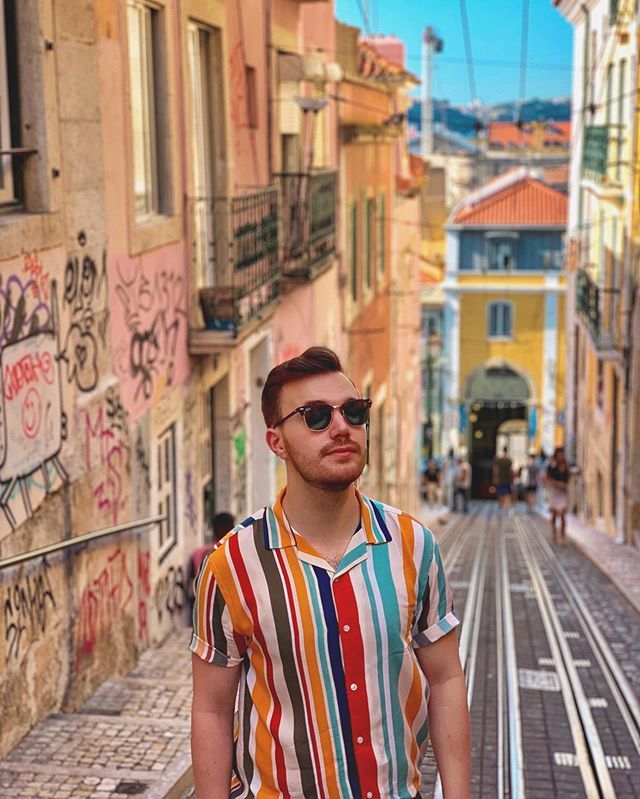 Thatkidstuieee's tweet photo. Obligatory “I’m in Lisbon so here’s a tram track” selfie ✌🏻🇵🇹🇵🇹 (also she’s wearing stripes... shock!) #holidayhun https://t.co/8HqqeM0QRe https://t.co/7EvatrwZKG
