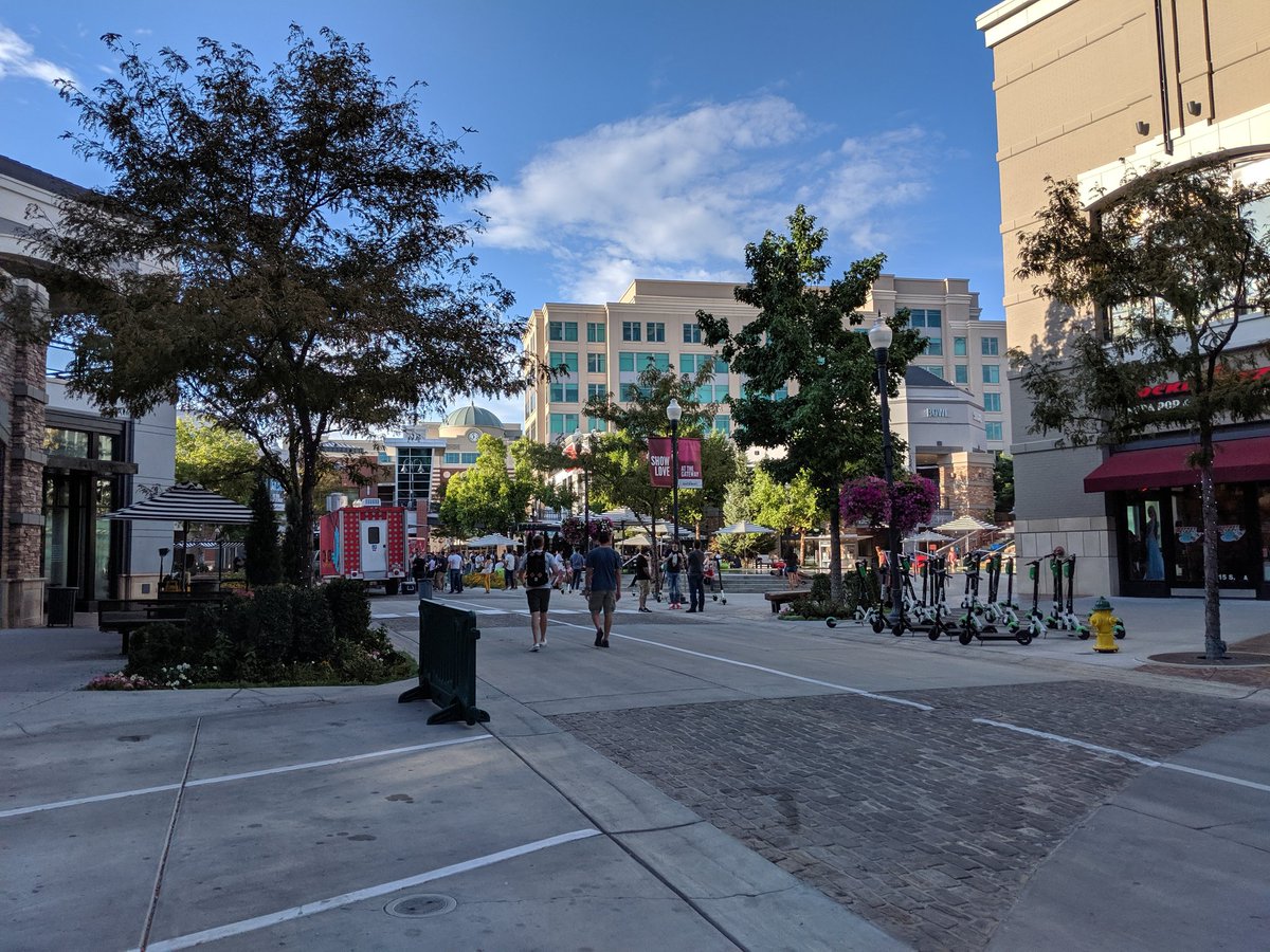 willklein_'s tweet photo. It's the day after #ReactRally, week after #JSConfUS, and I'm at a record high of inspiration and fulfillment. Thank you everyone for your support, encouragement, and unique gifts. Thank you for inspiring me to do more. You are all amazing. https://t.co/bMNpkuDOSh